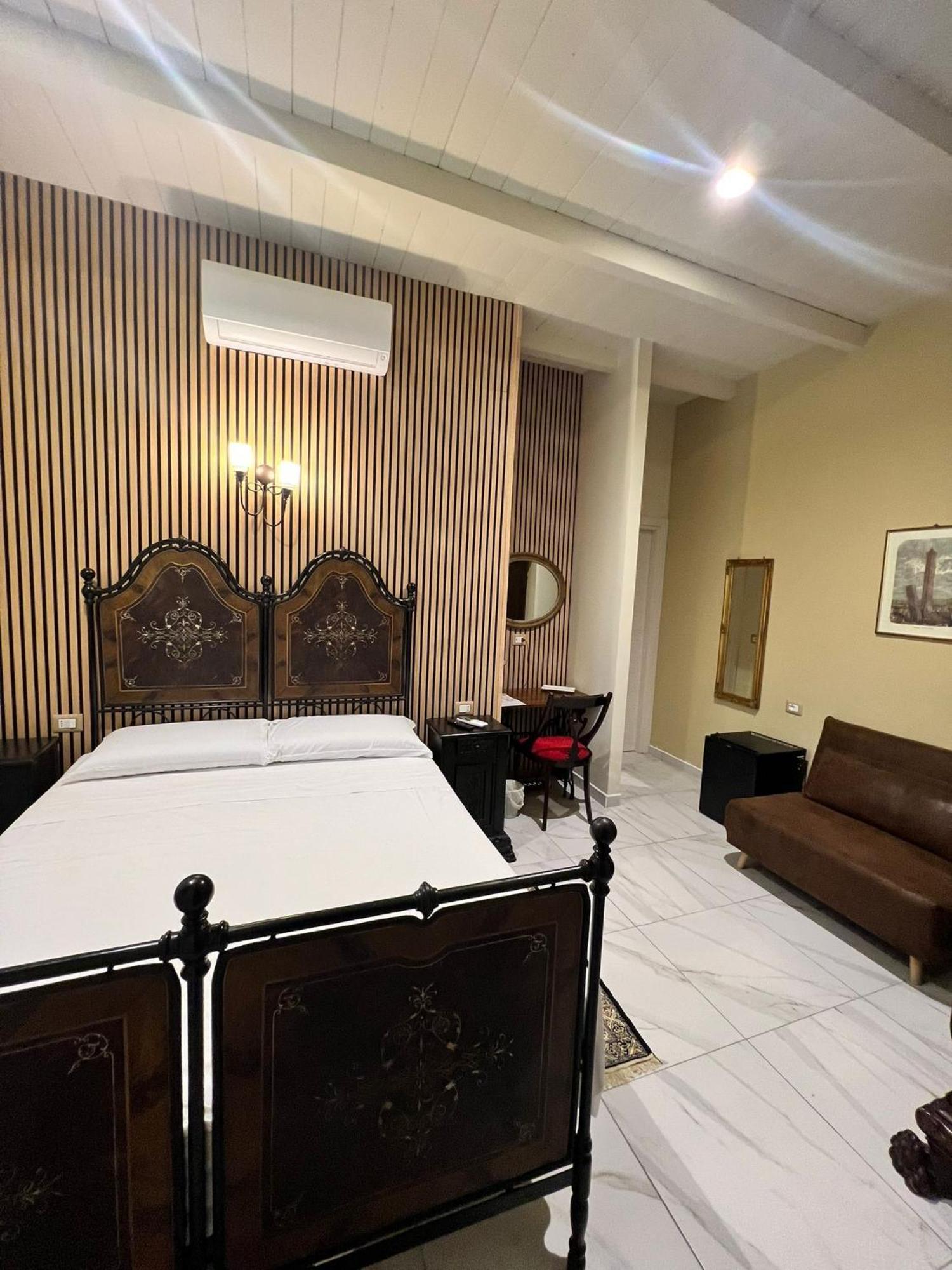 Gli Alloggi De Il Piccolo Borgo Castel Maggiore Dış mekan fotoğraf